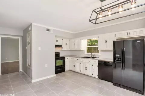 2301 E Highpoint Dr, Mobile, AL 36693 photo 14