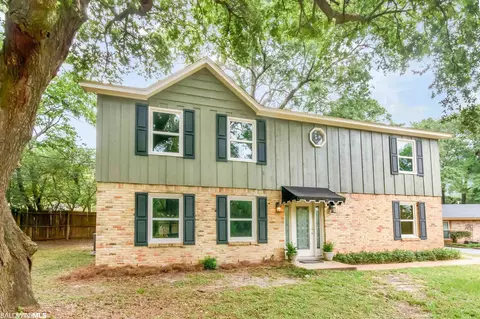 2301 E Highpoint Dr, Mobile, AL 36693 photo 1