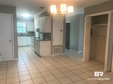 134 Montclair Loop, Daphne, AL 36526 photo 2