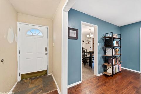 2571 E Daniels Rd, Mobile, AL 36605 photo 3