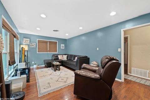 2571 E Daniels Rd, Mobile, AL 36605 photo 4