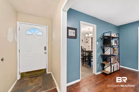 2571 E Daniels Rd, Mobile, AL 36605 photo 3