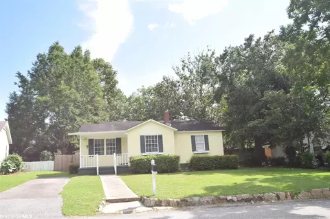 23 Lancaster Rd, Mobile, AL 36608 photo 2