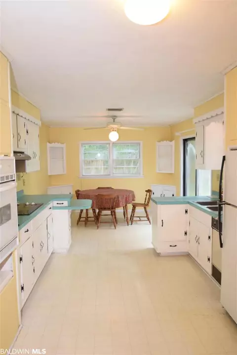 23 Lancaster Rd, Mobile, AL 36608 photo 13