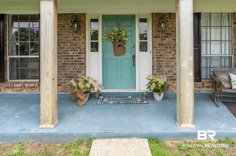 2861 E Pretty Branch Dr, Mobile, AL 36618 photo 2
