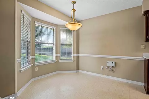 2965 Barlett Dr, Mobile, AL 36608 photo 5