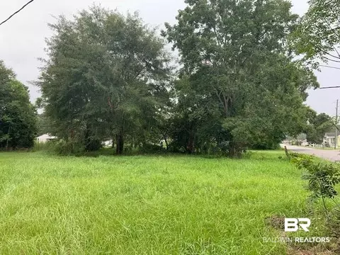 170 Blk Carver Ave, Atmore, AL 36502