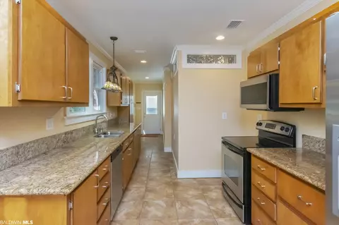 2608 Spring Hill Ave, Mobile, AL 36607 photo 14