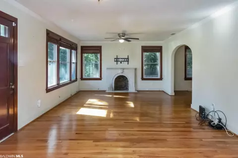 2608 Spring Hill Ave, Mobile, AL 36607 photo 3