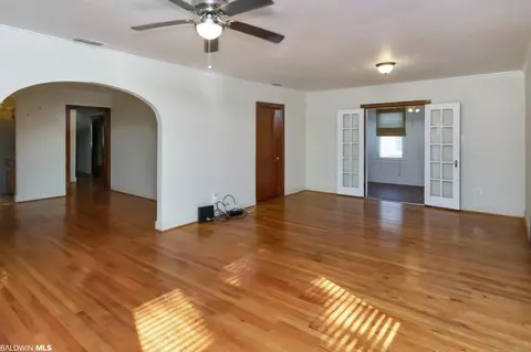 2608 Spring Hill Ave, Mobile, AL 36607 photo 5
