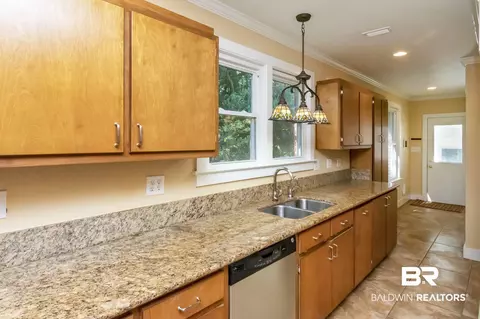 2608 Spring Hill Ave, Mobile, AL 36607 photo 15