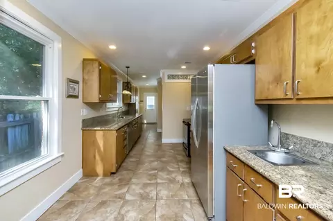 2608 Spring Hill Ave, Mobile, AL 36607 photo 13
