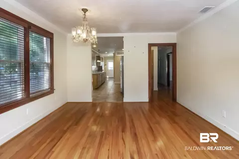 2608 Spring Hill Ave, Mobile, AL 36607 photo 11
