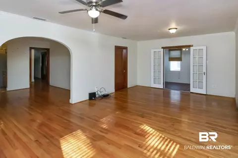 2608 Spring Hill Ave, Mobile, AL 36607 photo 5