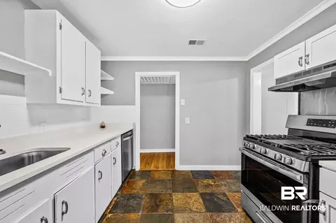 206 Hazel St, Mobile, AL 36607 photo 12