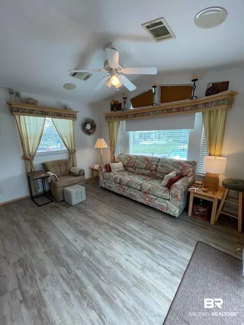 193 Defuniak Loop, Lillian, AL 36549 photo 5