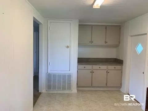 127 Roley Dr, Atmore, AL 36502 photo 10