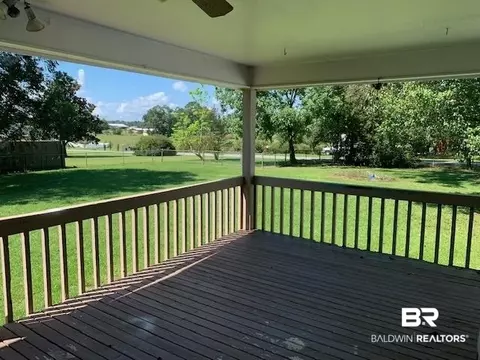127 Roley Dr, Atmore, AL 36502 photo 3