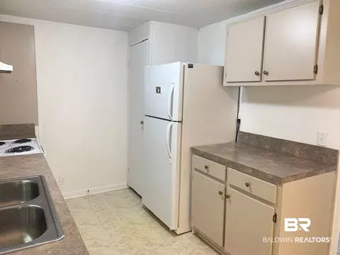 127 Roley Dr, Atmore, AL 36502 photo 9