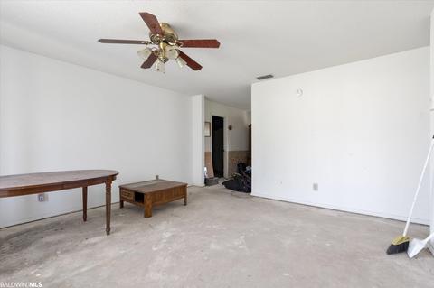 701 E Trailwood Dr, Mobile, AL 36608 photo 2
