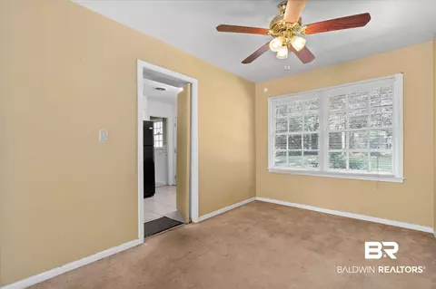 851 Graymont Dr, Mobile, AL 36608 photo 5