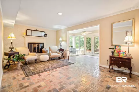 513 N Wacker Ln, Mobile, AL 36608 photo 9