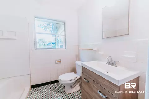 561 Markham Dr, Mobile, AL 36609 photo 11