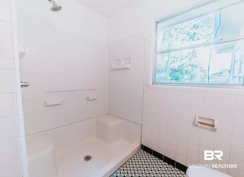 561 Markham Dr, Mobile, AL 36609 photo 12