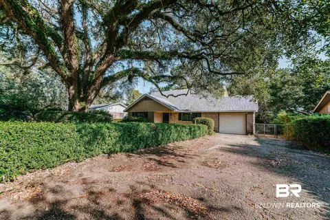 561 Markham Dr, Mobile, AL 36609 photo 1