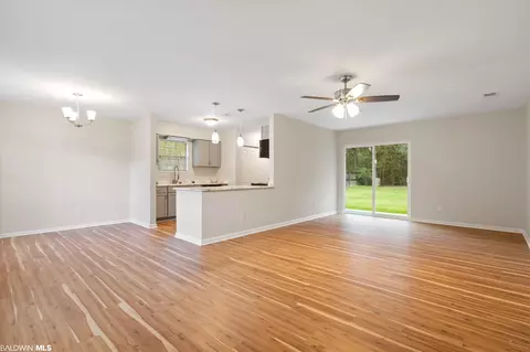 3941 Higgins Rd, Mobile, AL 36619 photo 2