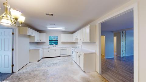 6601 Skipper Dr, Mobile, AL 36608 photo 5