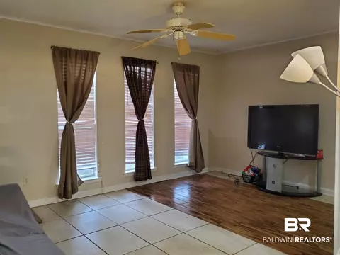 415 E Myrtle Ave, Foley, AL 36535 photo 9