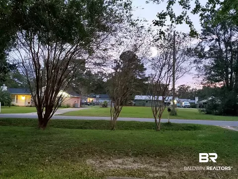 415 E Myrtle Ave, Foley, AL 36535 photo 4