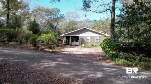 7111 Circle Rd, Mcdavid, FL 32568 photo 3