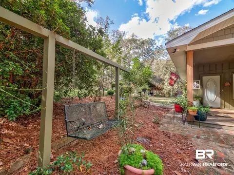 7111 Circle Rd, Mcdavid, FL 32568 photo 13