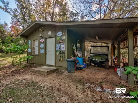 7111 Circle Rd, Mcdavid, FL 32568 photo 10