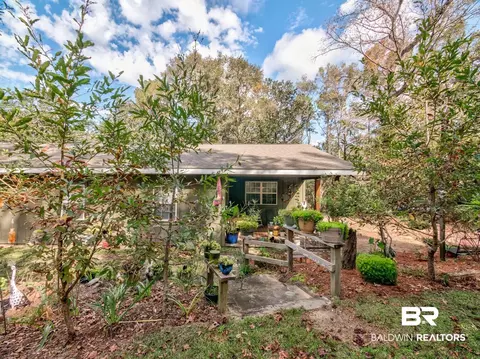 7111 Circle Rd, Mcdavid, FL 32568 photo 11