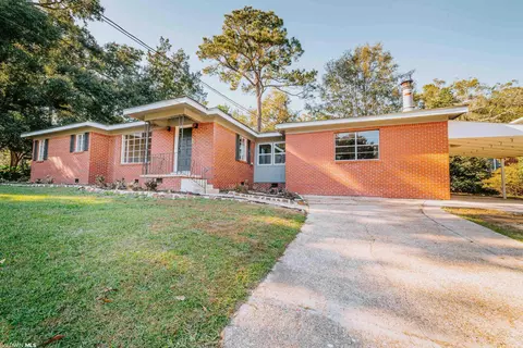 720 E Salvia St, Mobile, AL 36606 photo 3