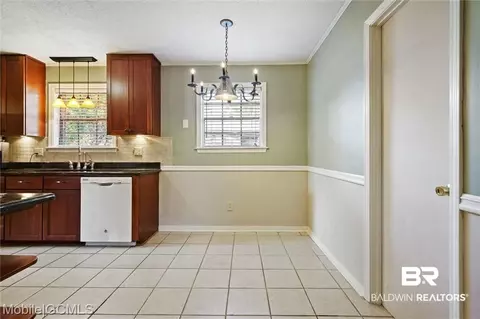 2747 Perin Pl, Mobile, AL 36693 photo 10