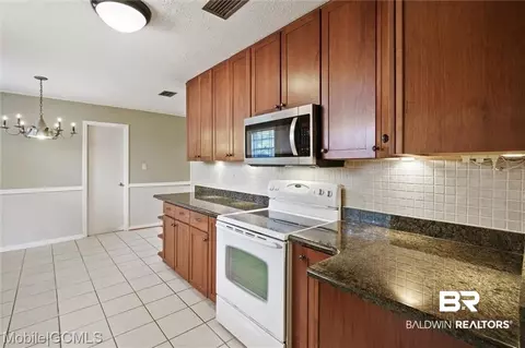 2747 Perin Pl, Mobile, AL 36693 photo 9