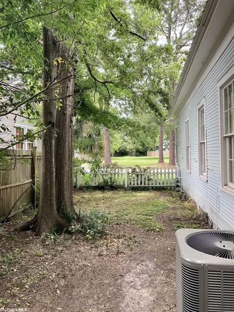 25 Lee St, Mobile, AL 36604 photo 13
