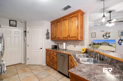 2885 E Rebecca Dr, Mobile, AL 36618 photo 8