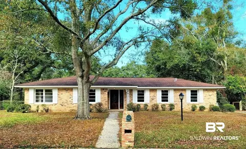 1605 Regency Dr, Mobile, AL 36693 photo 1
