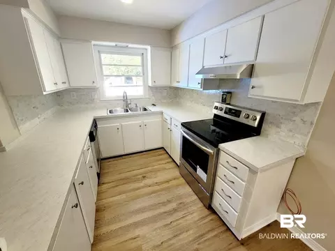 1605 Regency Dr, Mobile, AL 36693 photo 6