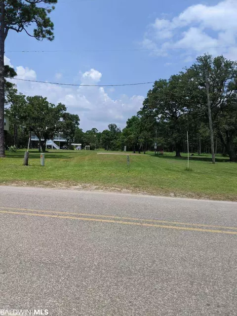 9060 Shell Belt Rd, Coden, AL 36523 photo 4