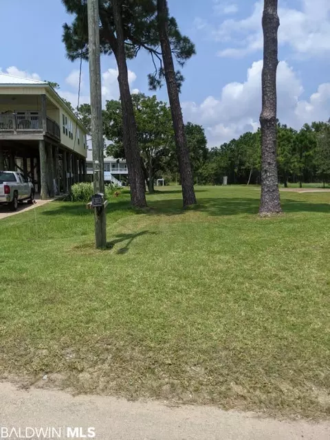 9060 Shell Belt Rd, Coden, AL 36523 photo 6