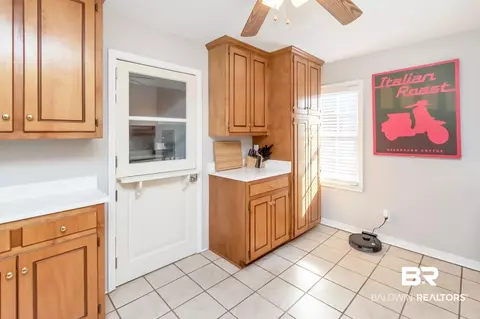 22 Benedict Pl, Mobile, AL 36606 photo 8