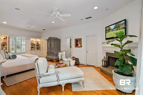301 E Durham Dr, Mobile, AL 36606 photo 17