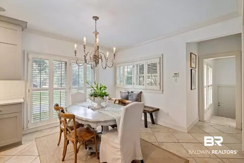 301 E Durham Dr, Mobile, AL 36606 photo 11
