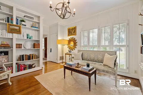 301 E Durham Dr, Mobile, AL 36606 photo 6